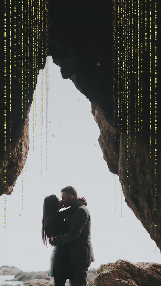 Invito video Save the Date per matrimonio con glitter oro, invito elettronico Save the Date, invito video per matrimonio, invito animato